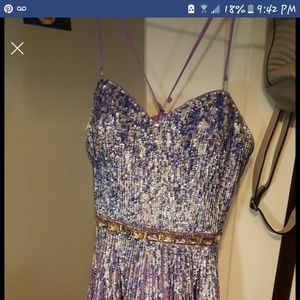 Juniors size 6 prom dress